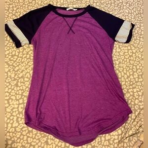 Adibosy women’s tunic, medium, NEW